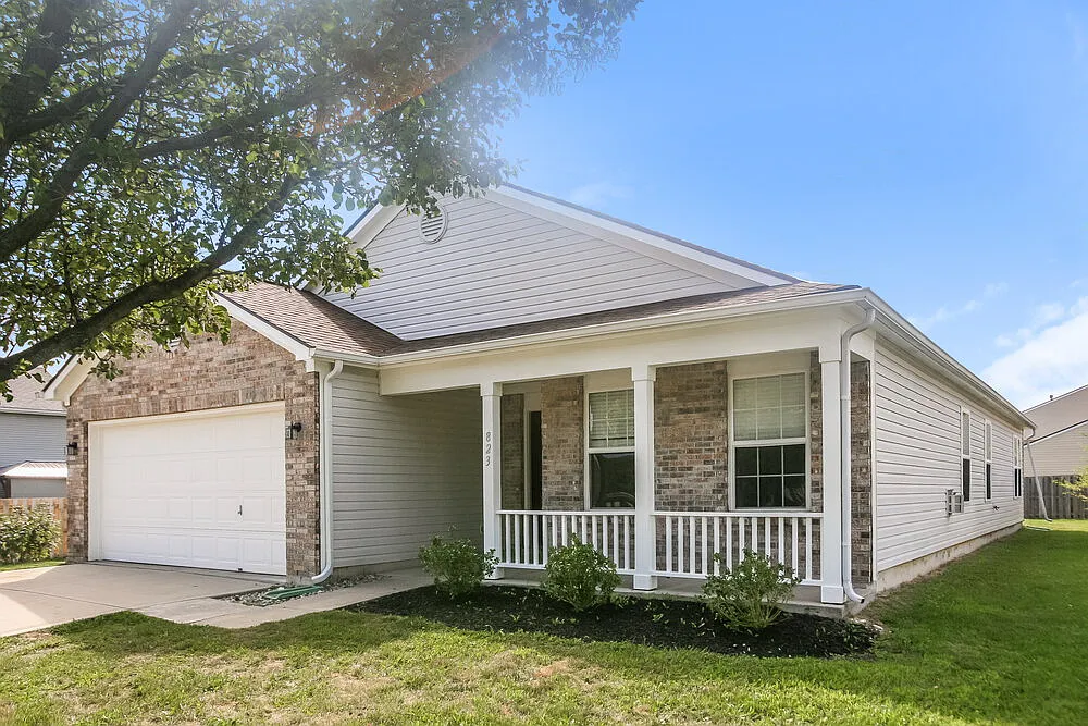 4 bed, 2.0 bath, 1727 sqft, $2,020 — Photo 3