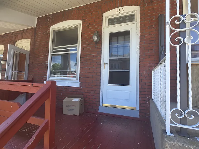 553 S 18th St — Photo 2