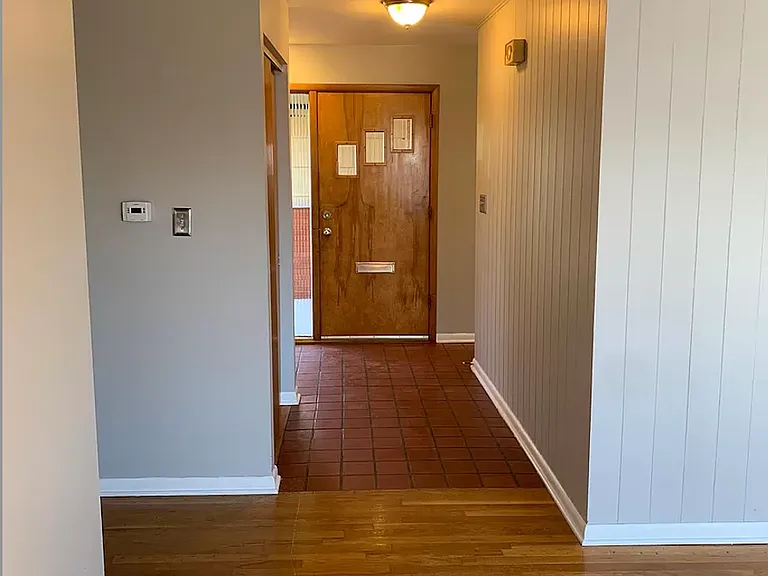 2731 Vassar Pl — Photo 3