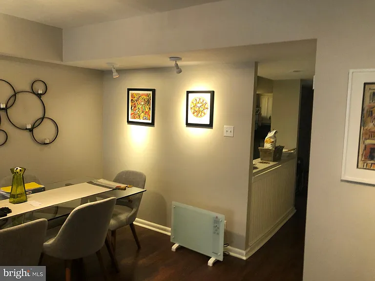 2405 I St NW #2C — Photo 10