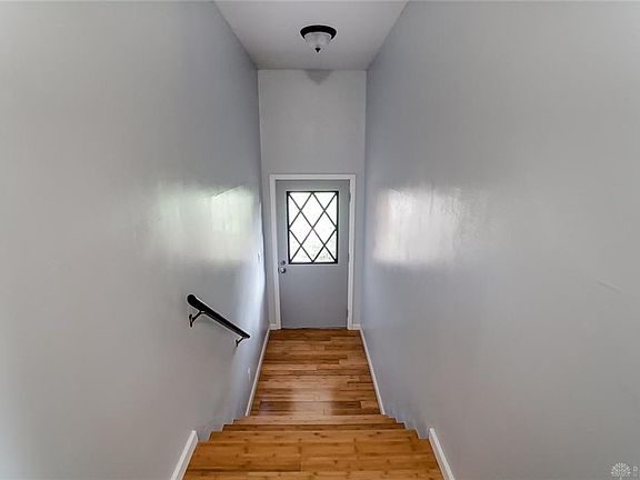 2nd image of 2376 Apricot Dr
