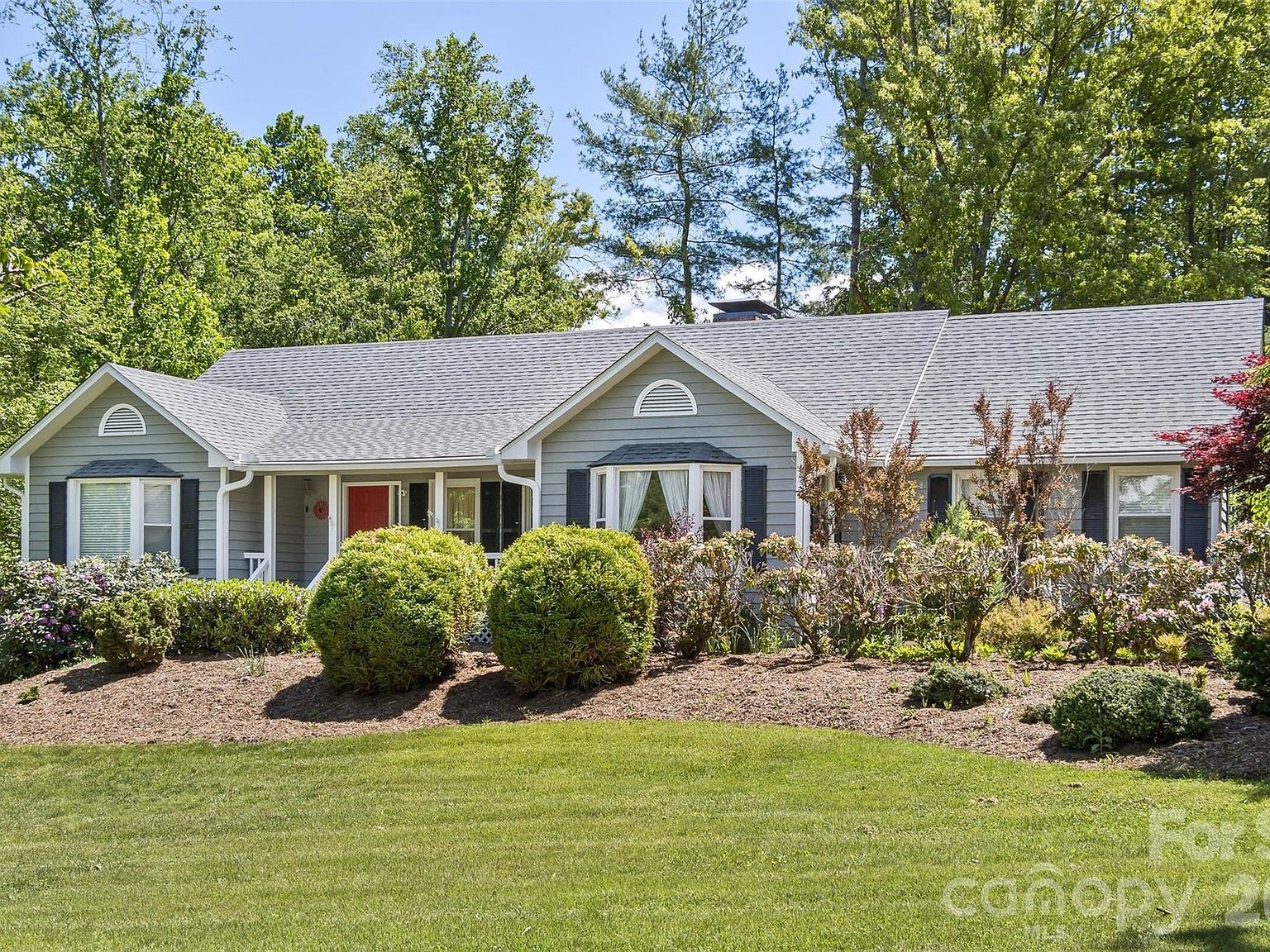 【新品まとめ売り】APPLE HOUSE（アップルハウス）10点セット 10 Applecross Rd, Weaverville, NC 28787 | Zillow
