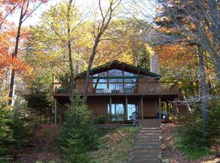 1265 Arrowhead Dr, Pocono Lake, PA