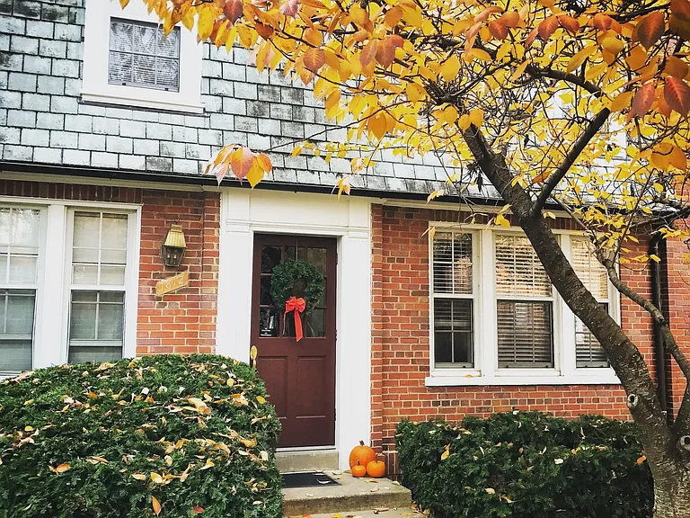 1812 N Queens Ln #217 — Photo 25