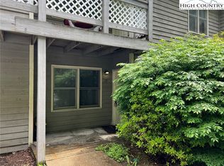 200 Pilgrims Way APT 17, Boone, NC 28607