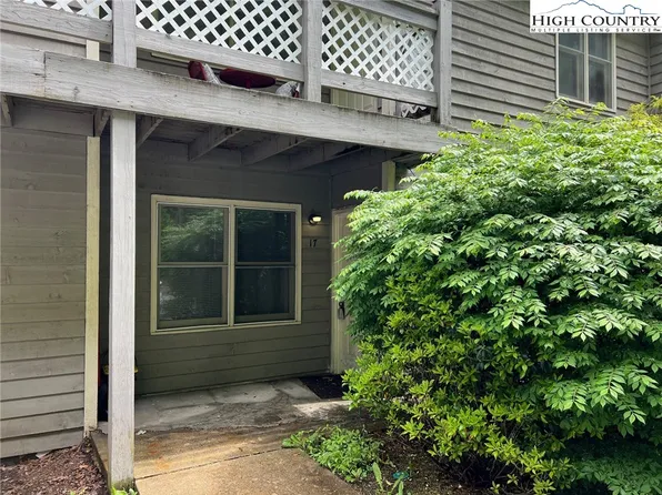 200 Pilgrims Way #17, Boone, NC 28607