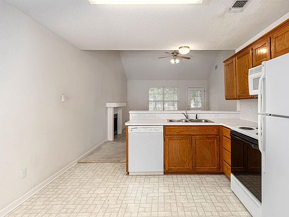 5th image of 207 Pagosa Ln