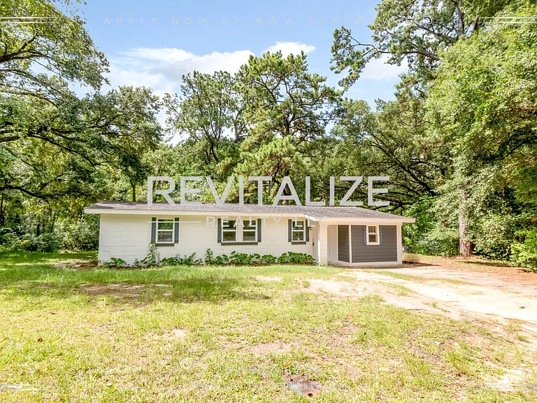 2365 Sybel Dr — Photo 28