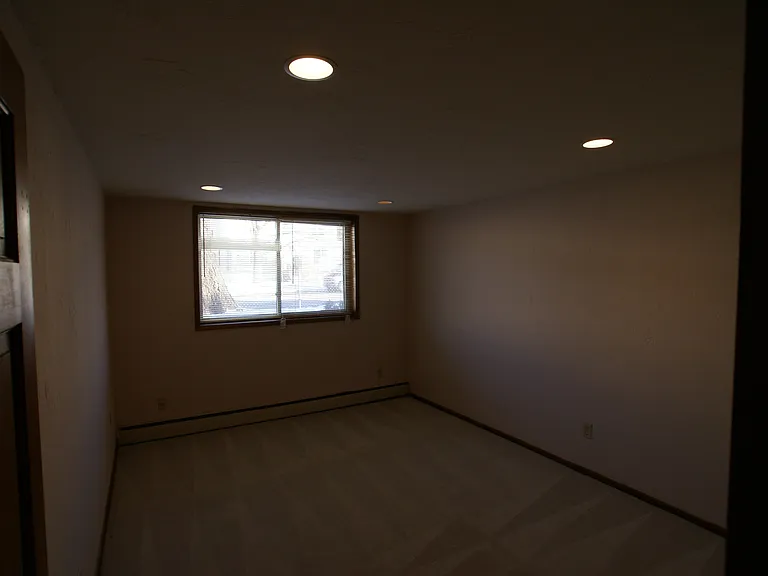 Phillip Park Apartments — Photo 14