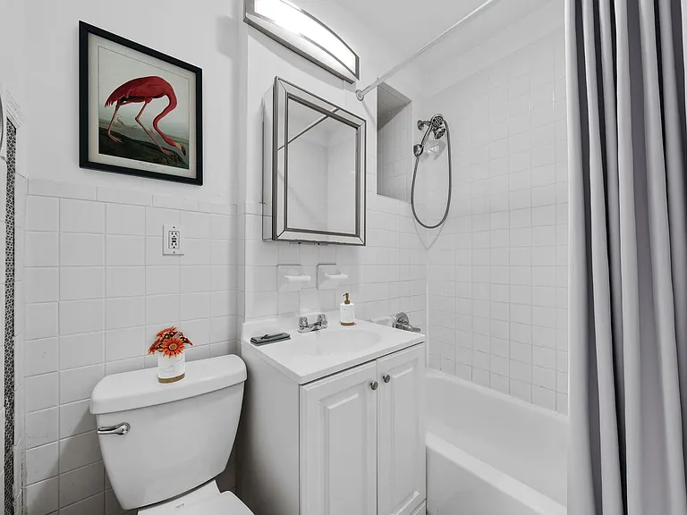 326 W 49th St #5RW — Photo 3