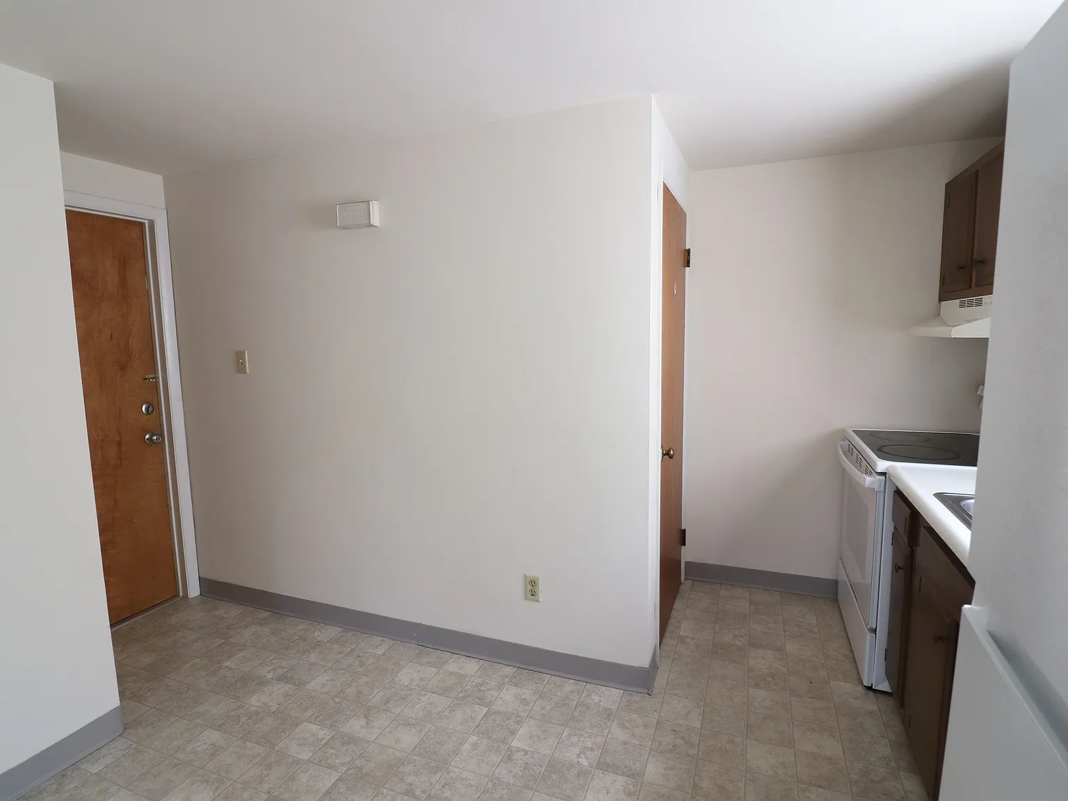 1 bed, $950 — Photo 4