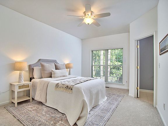4th image of 58 Scottish Ln