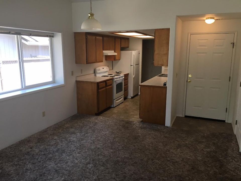 2nd image of 1350 Kokanee Ln