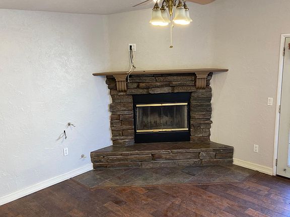 3rd image of 745 Reef Dr #B