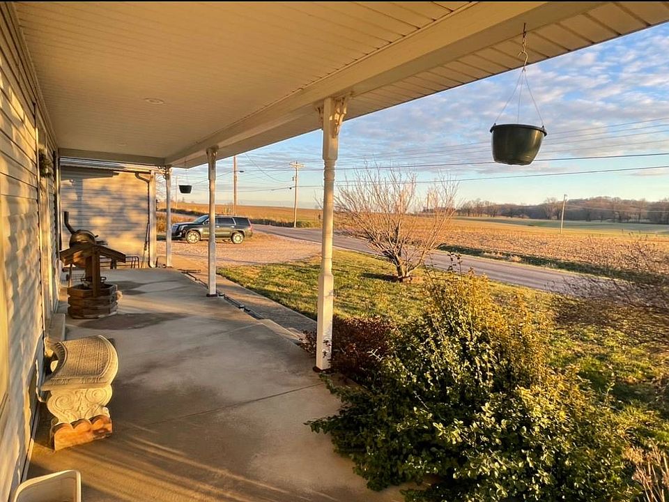 2nd image of 1260 W County Road 500 N