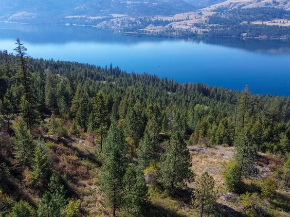 1989 Highway 25 S, Kettle Falls, WA 99141