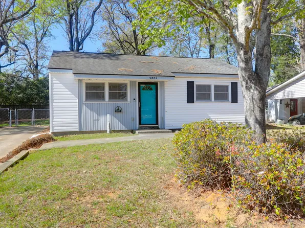 5801 Chaucer Dr, Hanahan, SC 29410