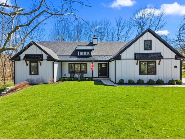 N2872 Balsdon DRIVE, Lake Geneva, WI 53147