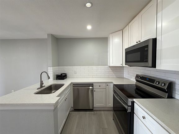 2nd image of 6108 Abrams Rd APT 414