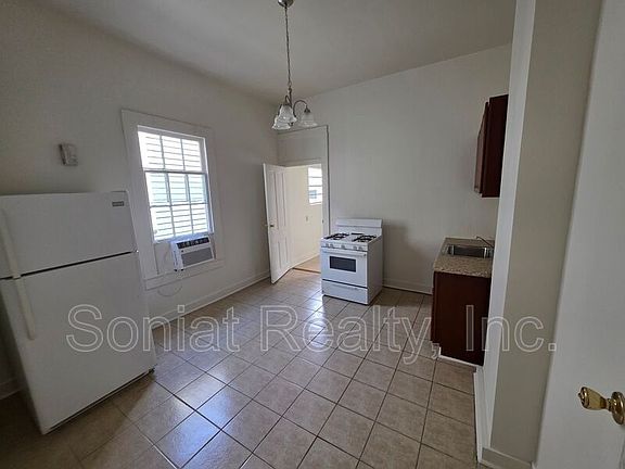 5th image of 516 S Genois St