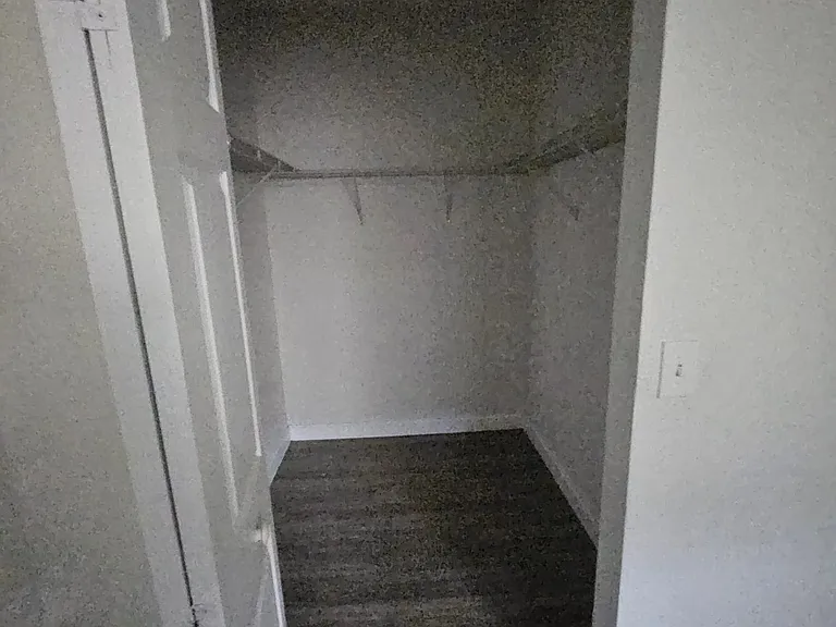 2730 NE 4th St #105 — Photo 13