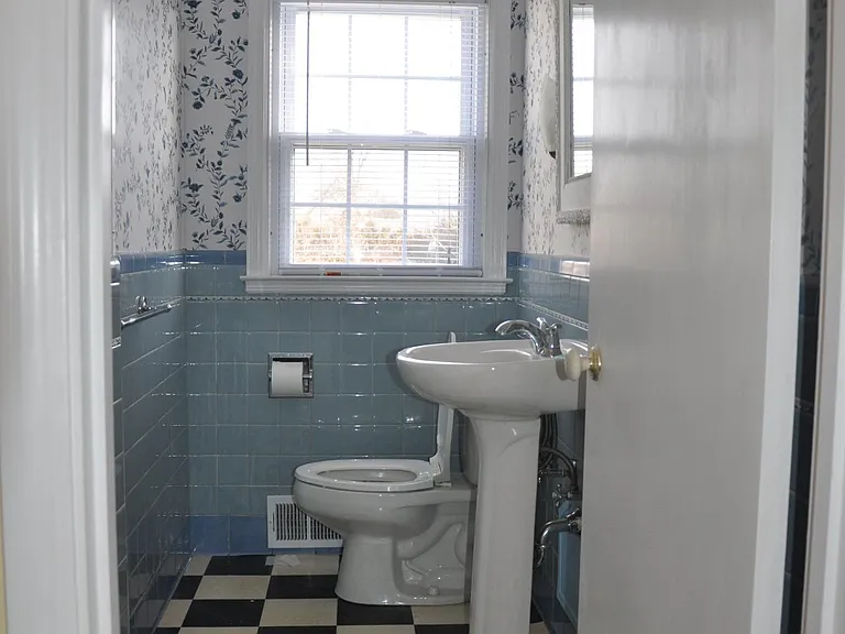 37 Elm Dr — Photo 6