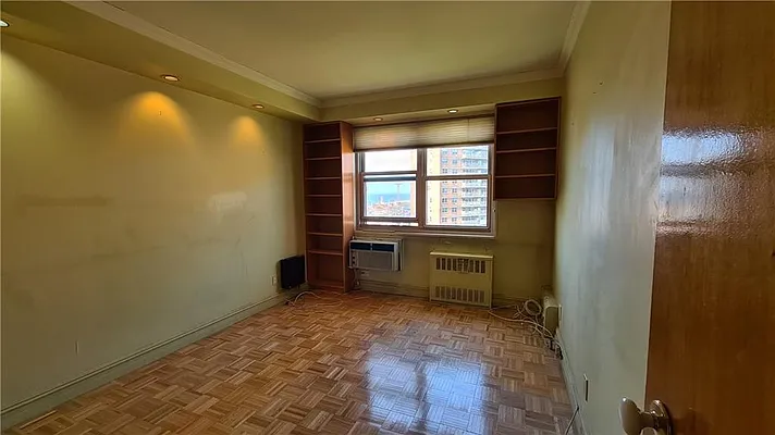 Sold by Azbel Real Estate, Inc. | media 14