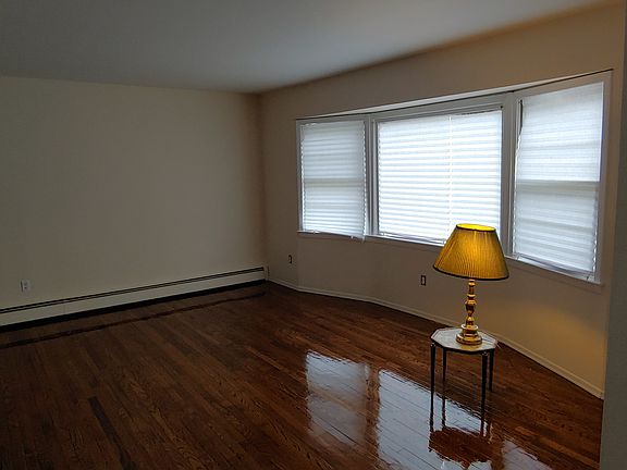 3rd image of 84 Bellmore St