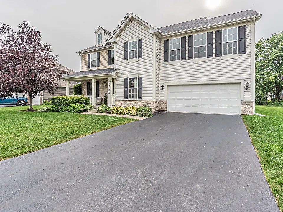 16W674 Hawthorne Ct