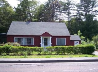 104 Linebrook Rd, Ipswich, MA 01938