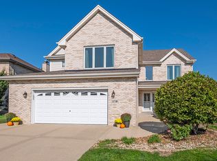 11748 Long Run Dr, Orland Park, IL 60467