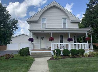 531 W 3rd St, Byron, IL 61010