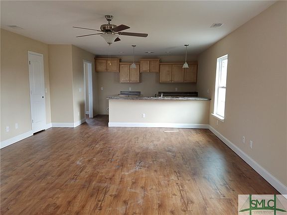 5th image of 113 Thoroughbread Drive