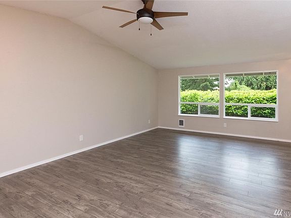5th image of 7019 Parkdale Dr NW