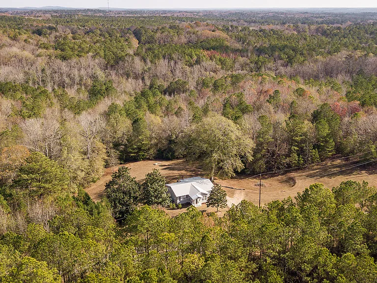 161 Calhoun Rd — Photo 47