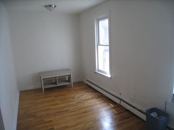 2nd image of 2135 41st St APT B6