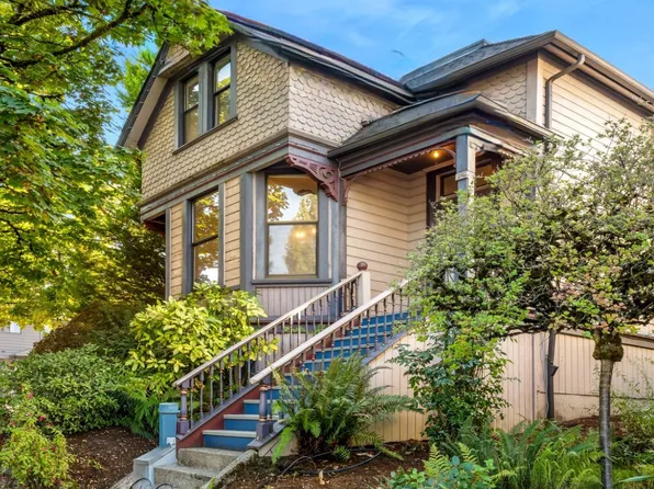 3635 S Corbett Ave, Portland, OR 97239