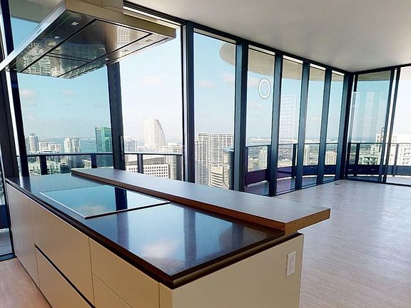 2nd image of 1000 Brickell Plz #6008