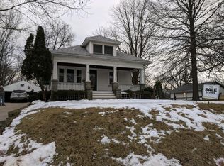 3104 12th Ave, Moline, IL 61265