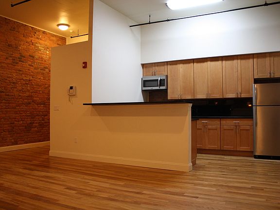 2nd image of 27 Western Ave APT 3I