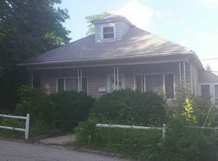 47 Ostend St, Johnston, RI 02919