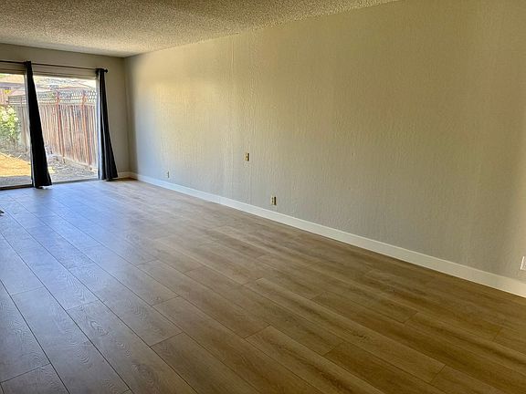 3rd image of 5393 Cedar Grove Cir