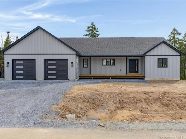 44 Montana Dr, Quispamsis, NB E2E 0W1