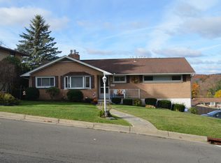 627 Frazier Dr, Endwell, NY 13760