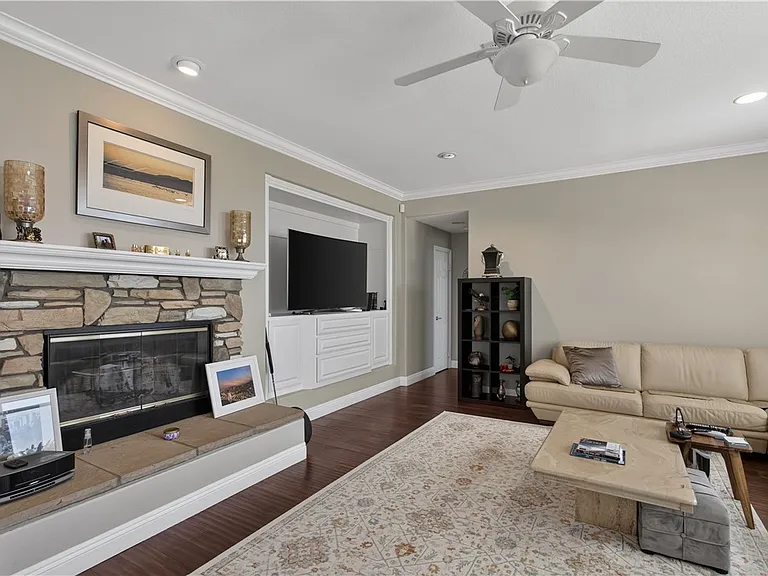 4459 Putting Green Dr — Photo 30