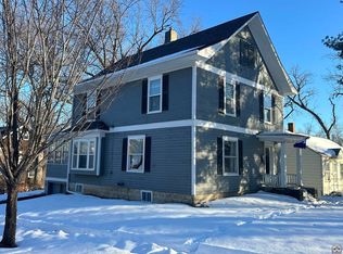 322 N Martin Luther King Jr Dr, Manhattan, KS 66502