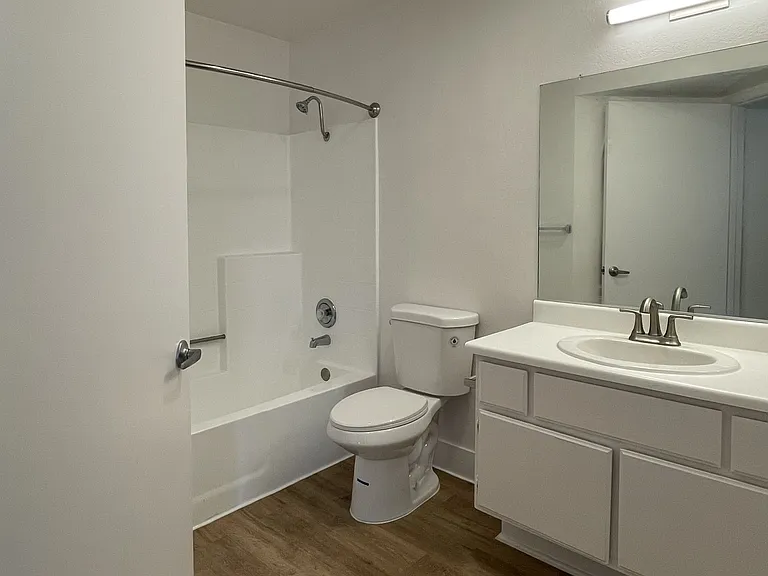 2030 Fair Park Ave #10 — Photo 13