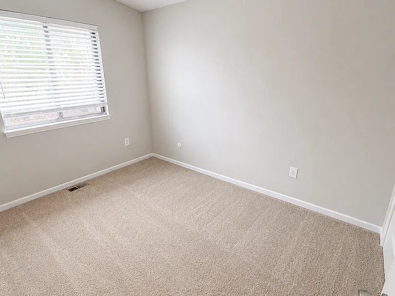 14279 E 51st Ave — Photo 5