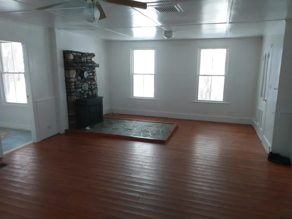 405 Wilson Hill Rd APT 3, Hoosick Falls, NY 12090