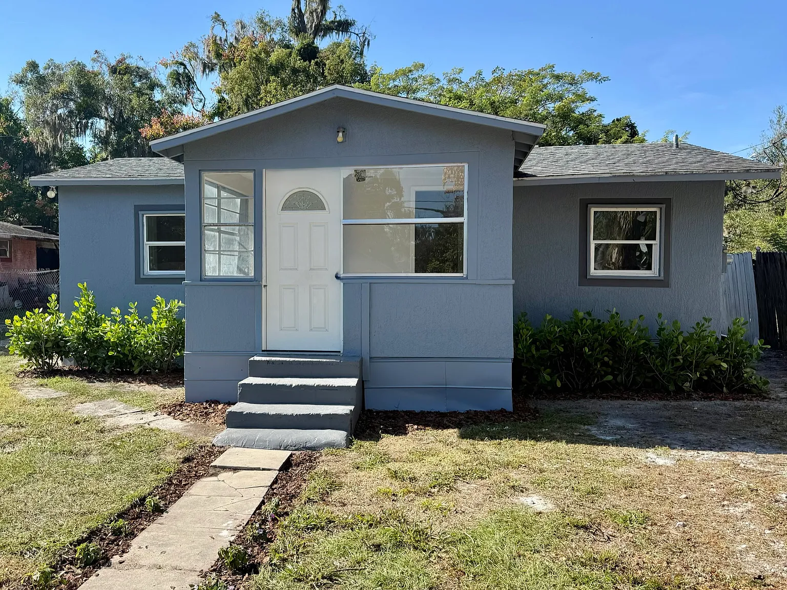 3 bed, 640 sqft, $1,650 — Photo 1